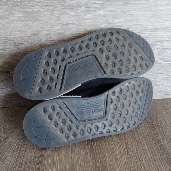 Adidas NMD R1 Spectoo Women’s Athletic Sneaker Running Shoe Black Glitter GZ9288 - Picture 8 of 13